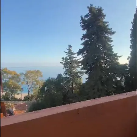 Ξενοδοχείο με διαμερίσματα 